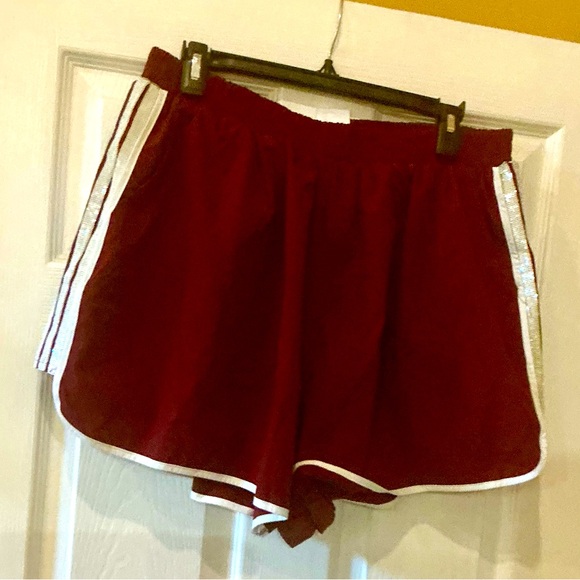 Queen of Sparkles Maroon active set size large - Picture 4 of 4
